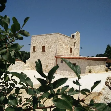 Il Trullo E La Pietra 4*