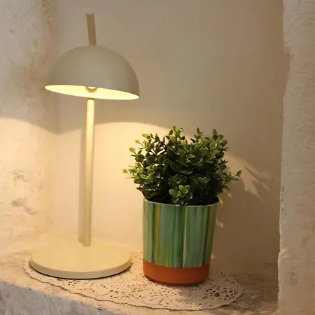 Il Trullo E La Pietra 오스투니